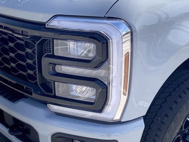 2026 Avalanche Ford Super Duty F-250 SRW XLT 4X4 Truck