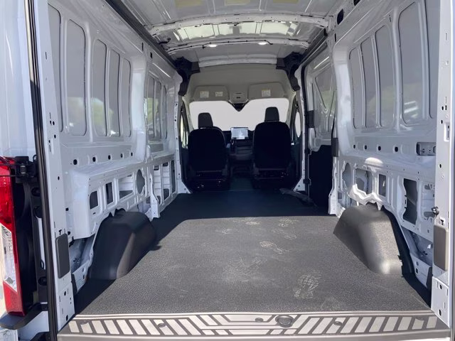 2026 Oxford White Ford Transit Cargo Van Base RWD Van