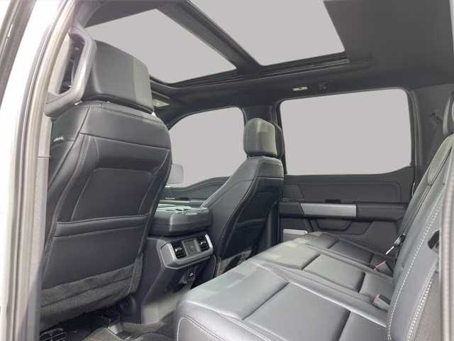 2026 Avalanche Ford F-150 XLT RWD Truck