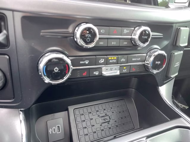 2026 Avalanche Ford F-150 XLT RWD Truck