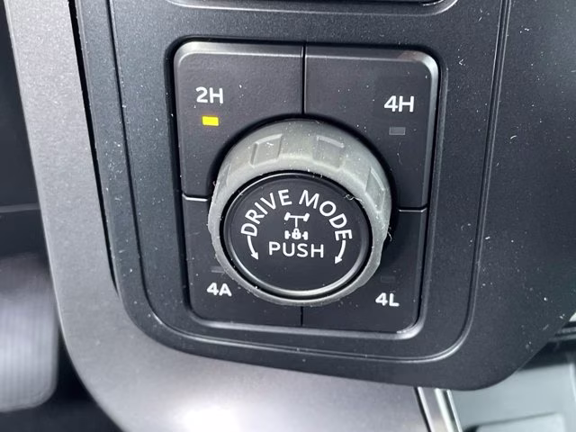 2026 Carbonized Gray Metallic Ford F-150 LARIAT 4X4 Truck