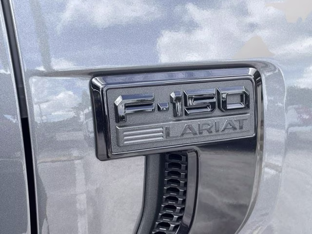 2026 Carbonized Gray Metallic Ford F-150 LARIAT 4X4 Truck