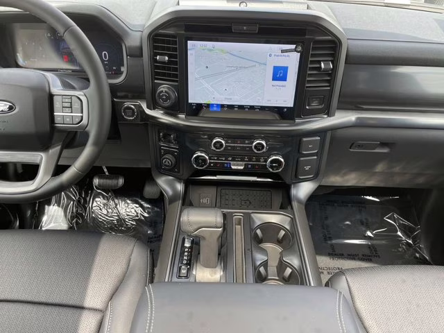 2026 Iconic Silver Metallic Ford F-150 LARIAT 4X4 Truck