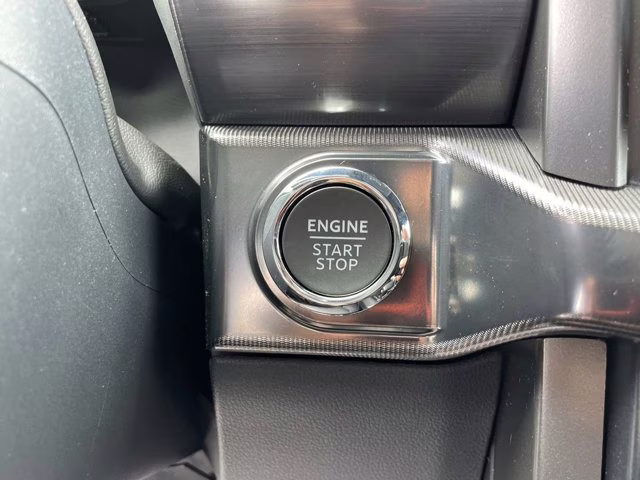 2026 Iconic Silver Metallic Ford F-150 LARIAT 4X4 Truck