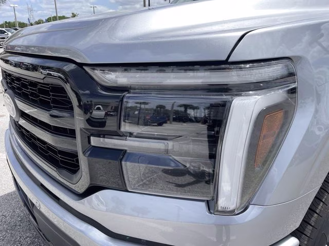 2026 Iconic Silver Metallic Ford F-150 LARIAT 4X4 Truck