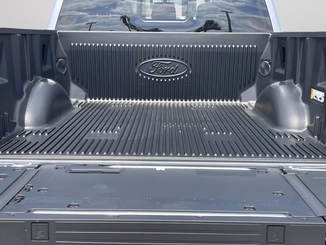 2026 Iconic Silver Metallic Ford F-150 LARIAT 4X4 Truck