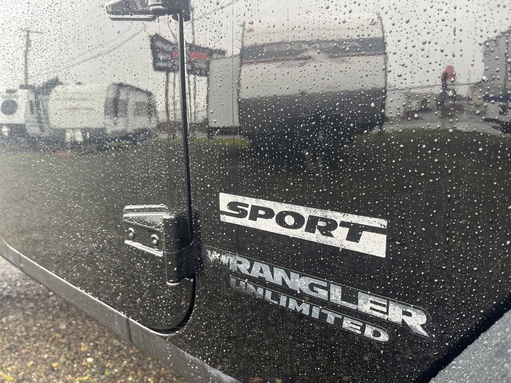 2017 Black Clearcoat Jeep Wrangler Unlimited Sport 4X4 SUV