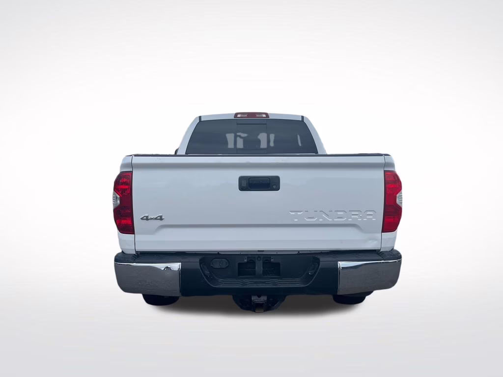 2018 White Toyota Tundra SR5 4X4 Truck