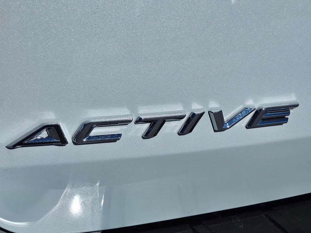 2026 Space White Metallic Ford Explorer Active RWD SUV