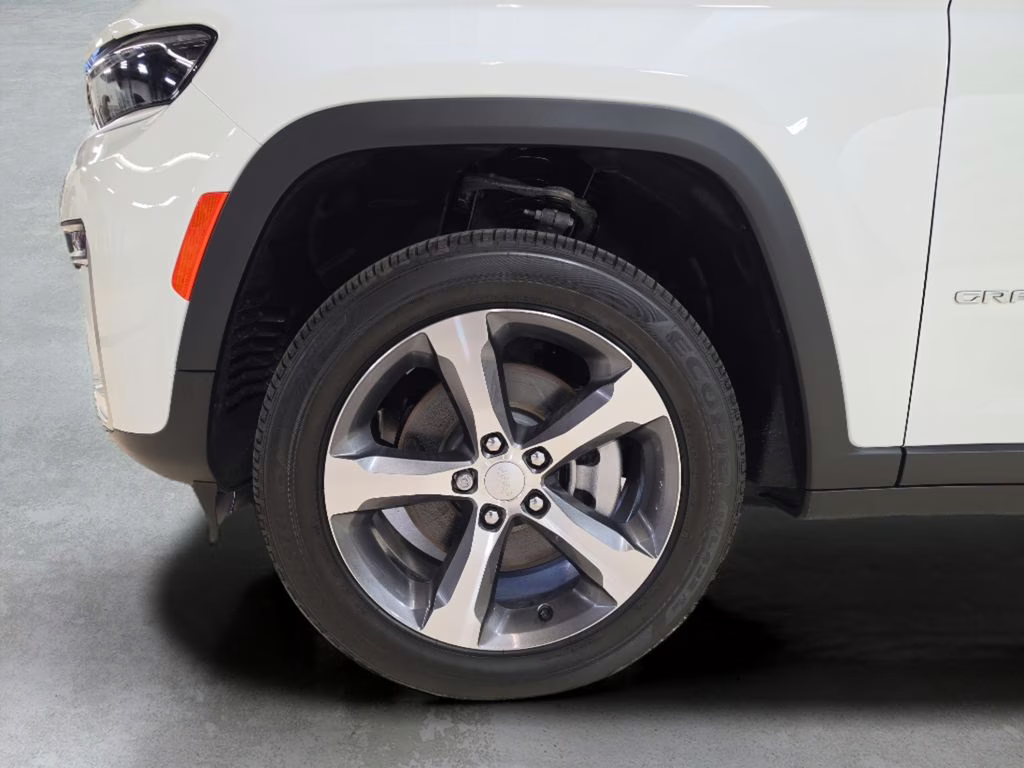 2026 Bright White Clearcoat Jeep Grand Cherokee L Limited 4X4 SUV