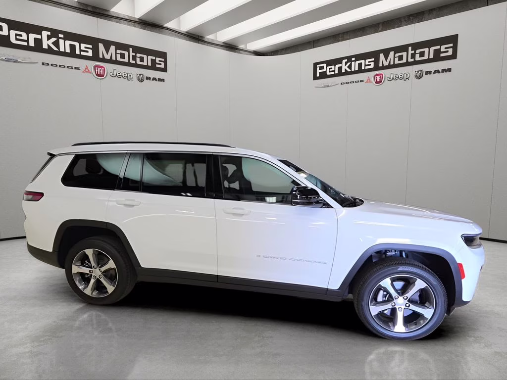 2026 Bright White Clearcoat Jeep Grand Cherokee L Limited 4X4 SUV
