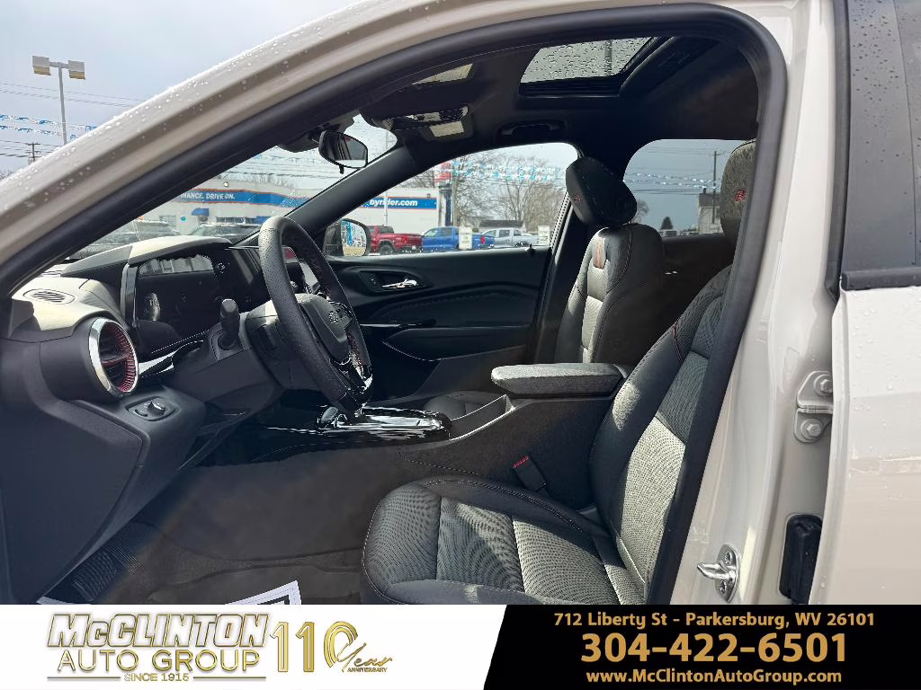 2026 White Sands Chevrolet Trax 2RS FWD SUV