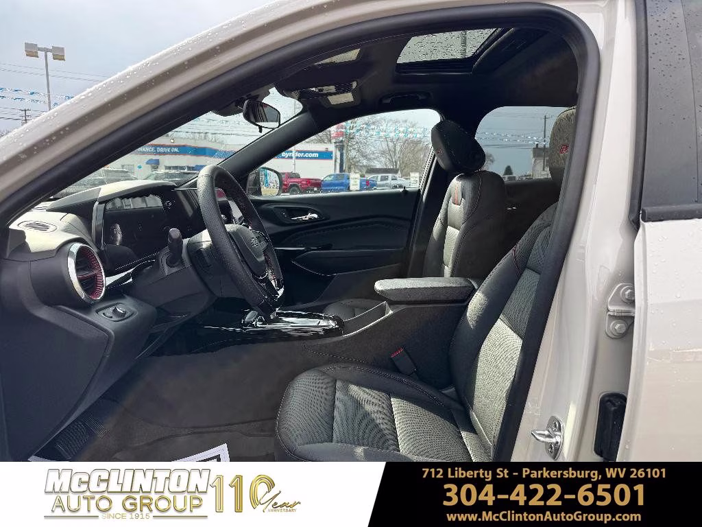 2026 White Sands Chevrolet Trax 2RS FWD SUV