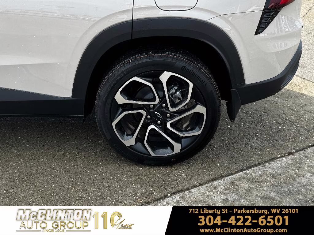 2026 White Sands Chevrolet Trax 2RS FWD SUV