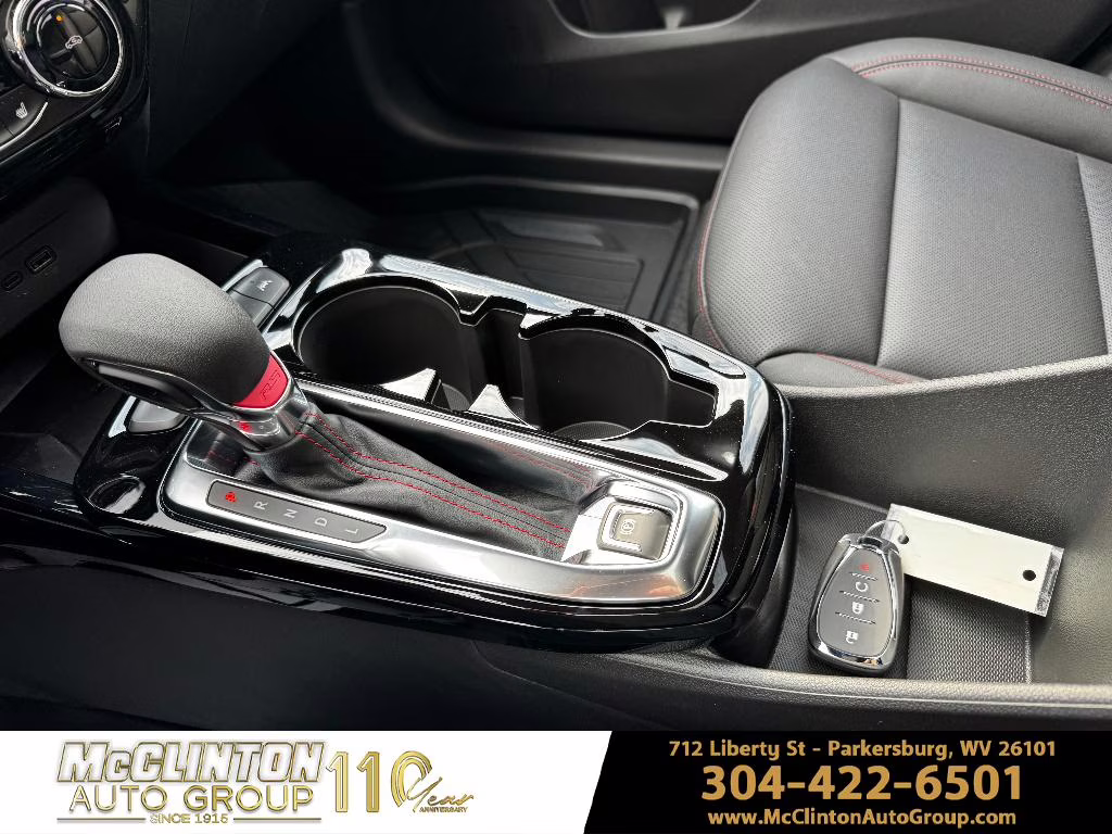 2026 White Sands Chevrolet Trax 2RS FWD SUV