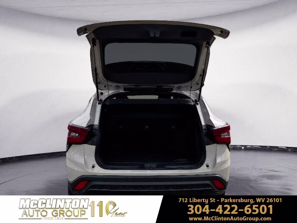 2026 White Sands Chevrolet Trax 2RS FWD SUV