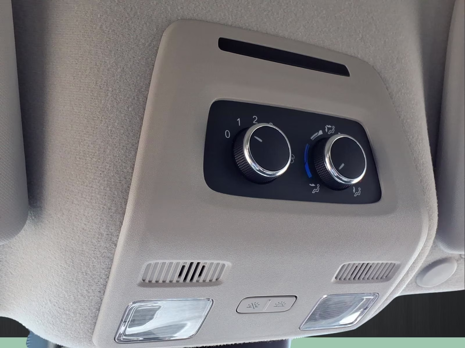2026 Oxford White Ford Transit-350 XL RWD Crossover