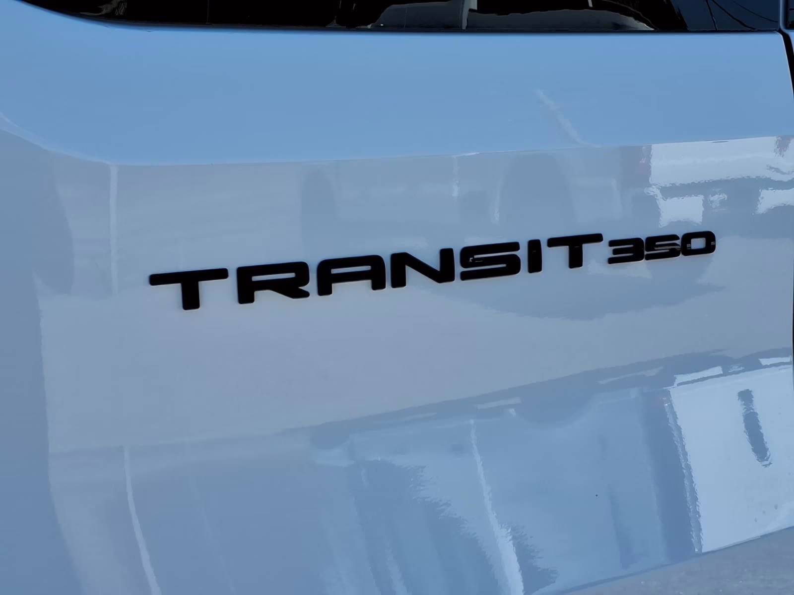 2026 Oxford White Ford Transit-350 XL RWD Crossover