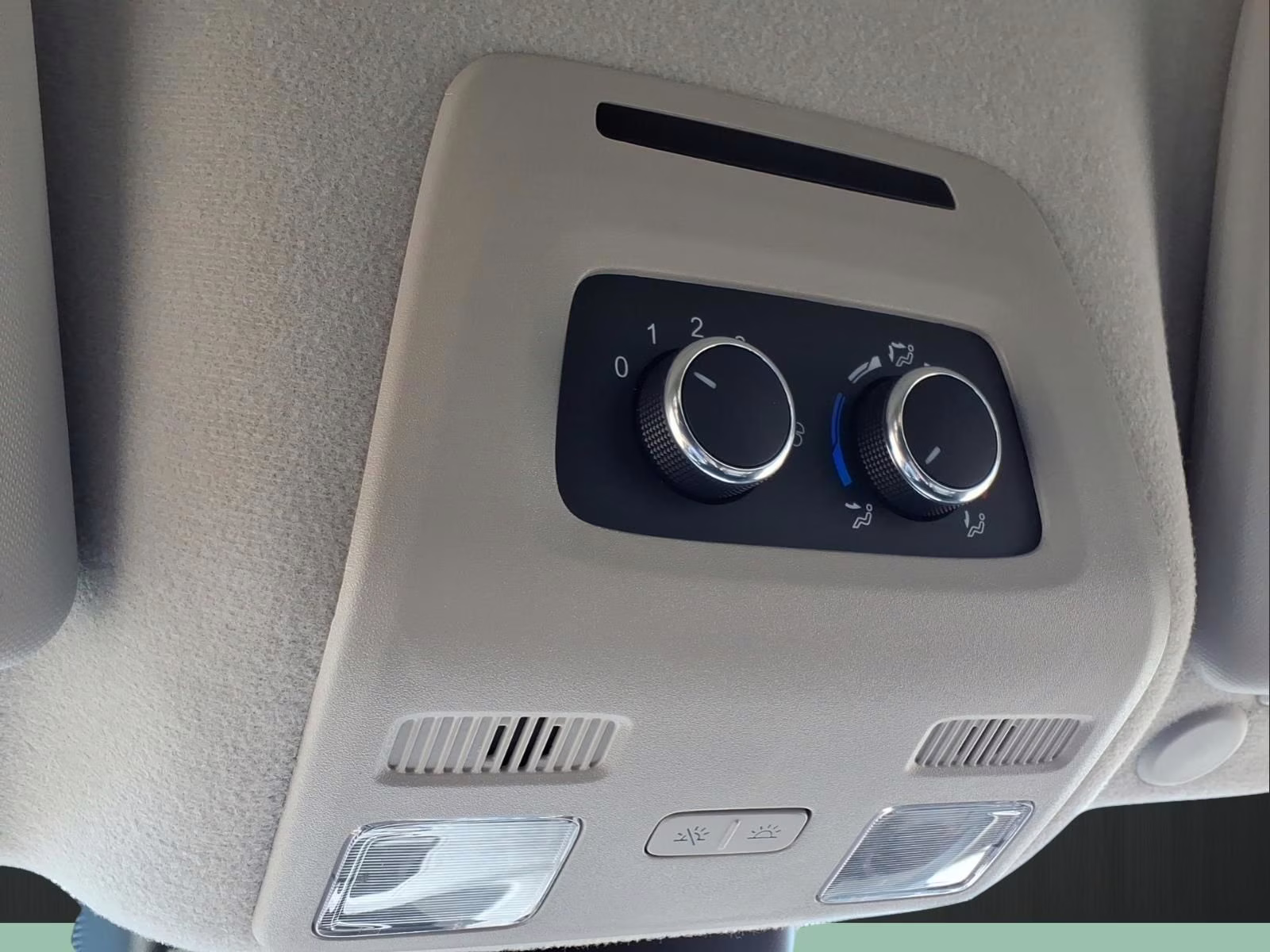 2026 Oxford White Ford Transit-350 XL RWD Crossover