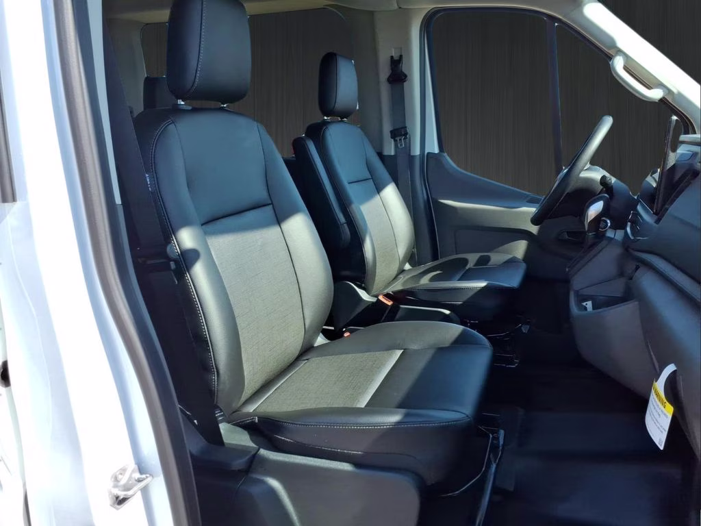 2026 Oxford White Ford Transit Wagon XL RWD Crossover