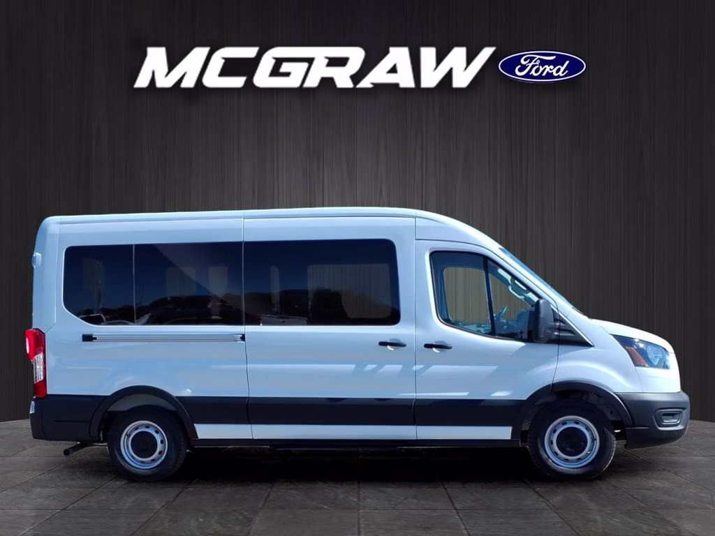 2026 Oxford White Ford Transit Wagon XL RWD Crossover