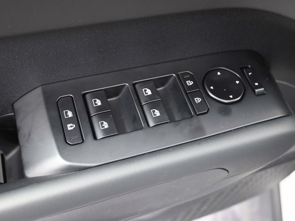 2027 Glacial White Pearl Kia Telluride S FWD SUV