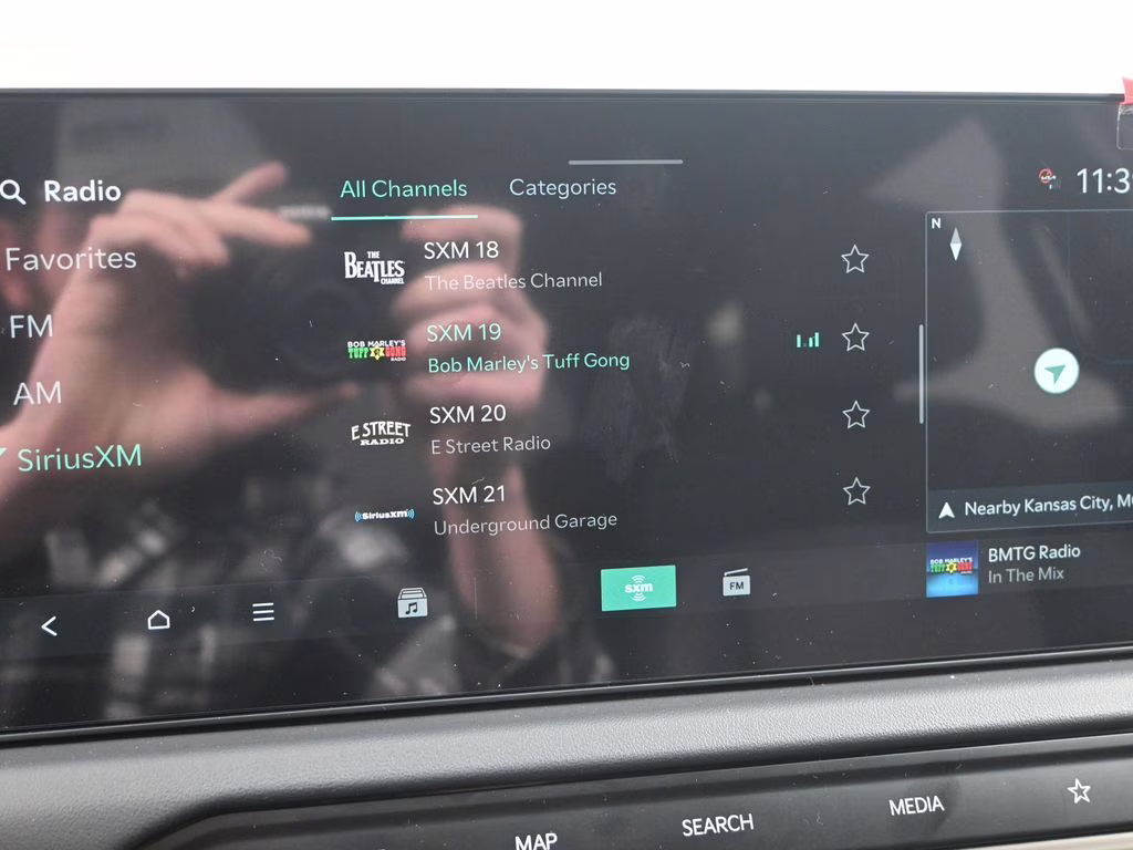 2027 Glacial White Pearl Kia Telluride S FWD SUV