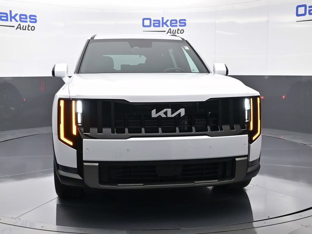 2027 Glacial White Pearl Kia Telluride S FWD SUV