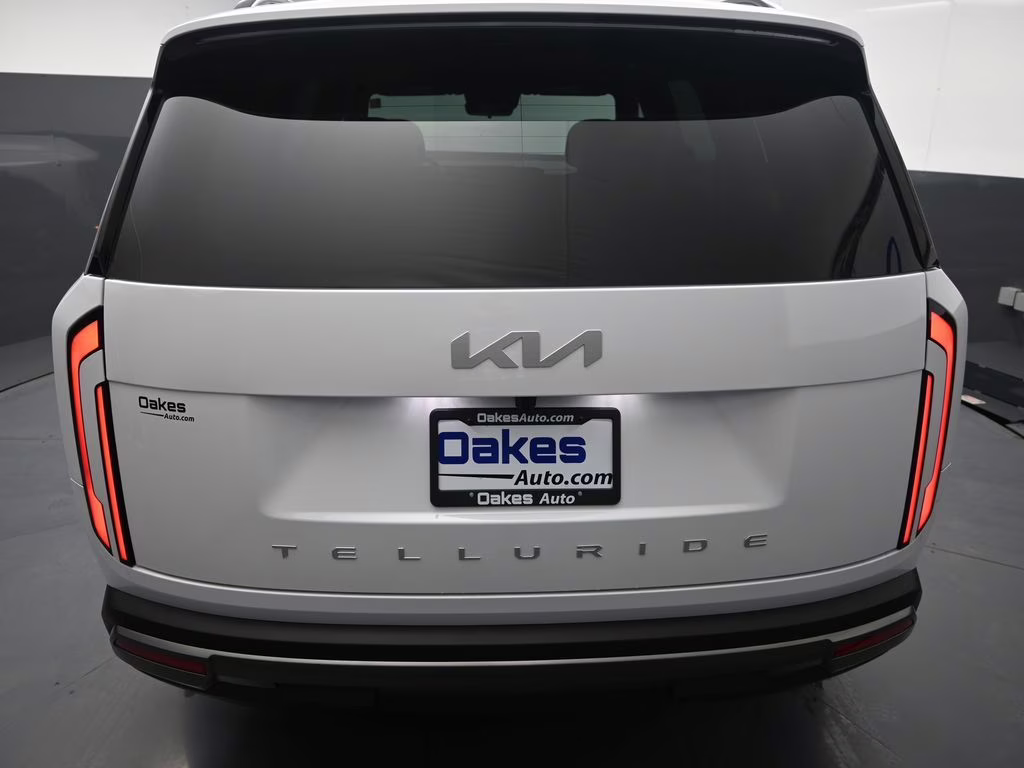 2027 Glacial White Pearl Kia Telluride S FWD SUV