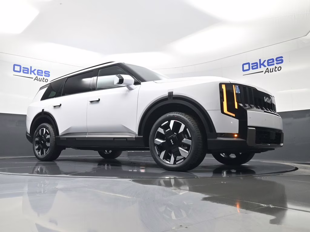 2027 Glacial White Pearl Kia Telluride S FWD SUV