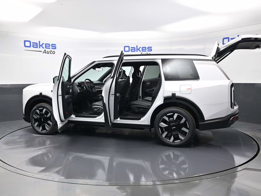 2027 Glacial White Pearl Kia Telluride S FWD SUV