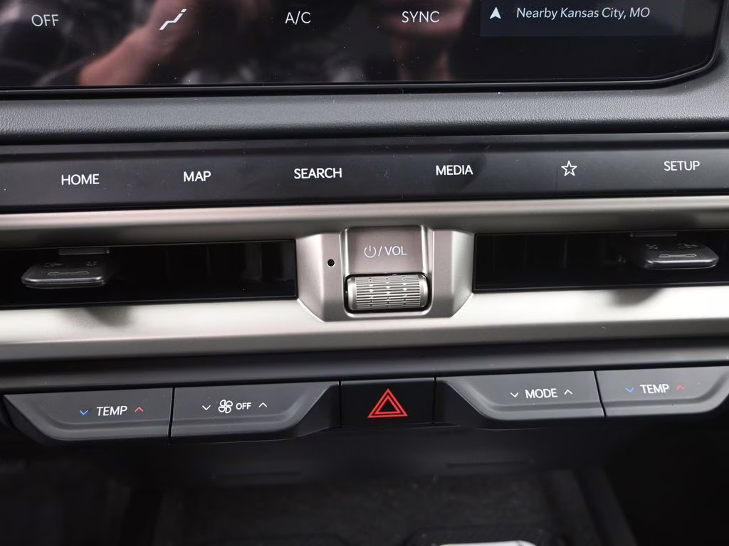 2027 Glacial White Pearl Kia Telluride S FWD SUV