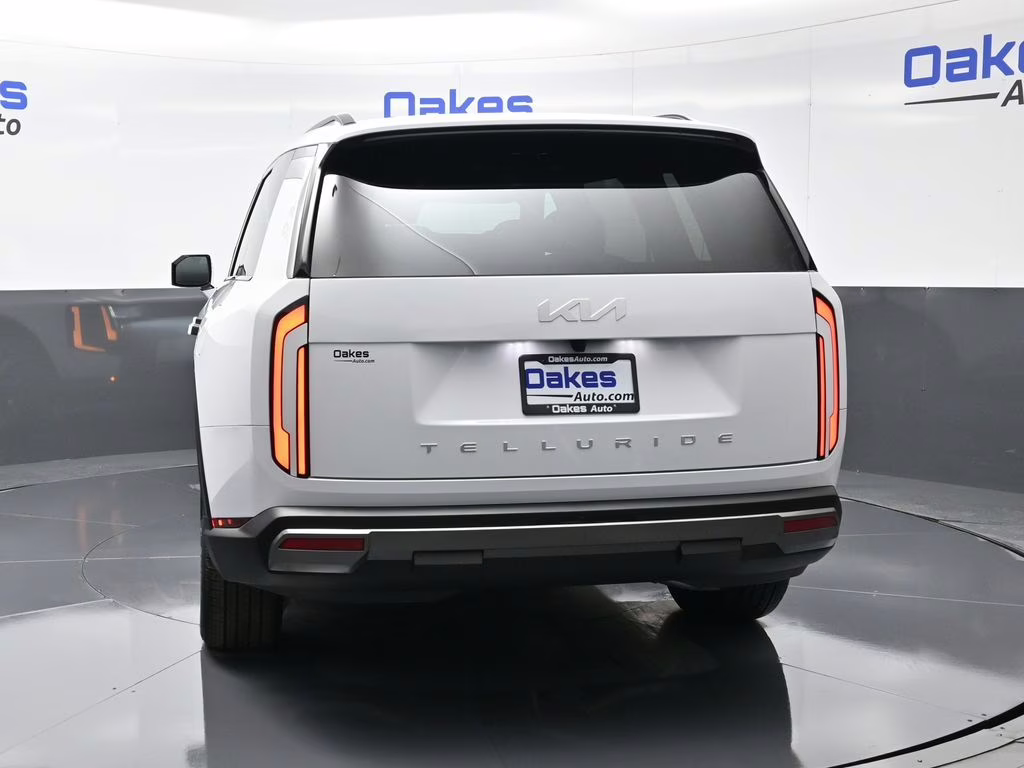 2027 Glacial White Pearl Kia Telluride S FWD SUV