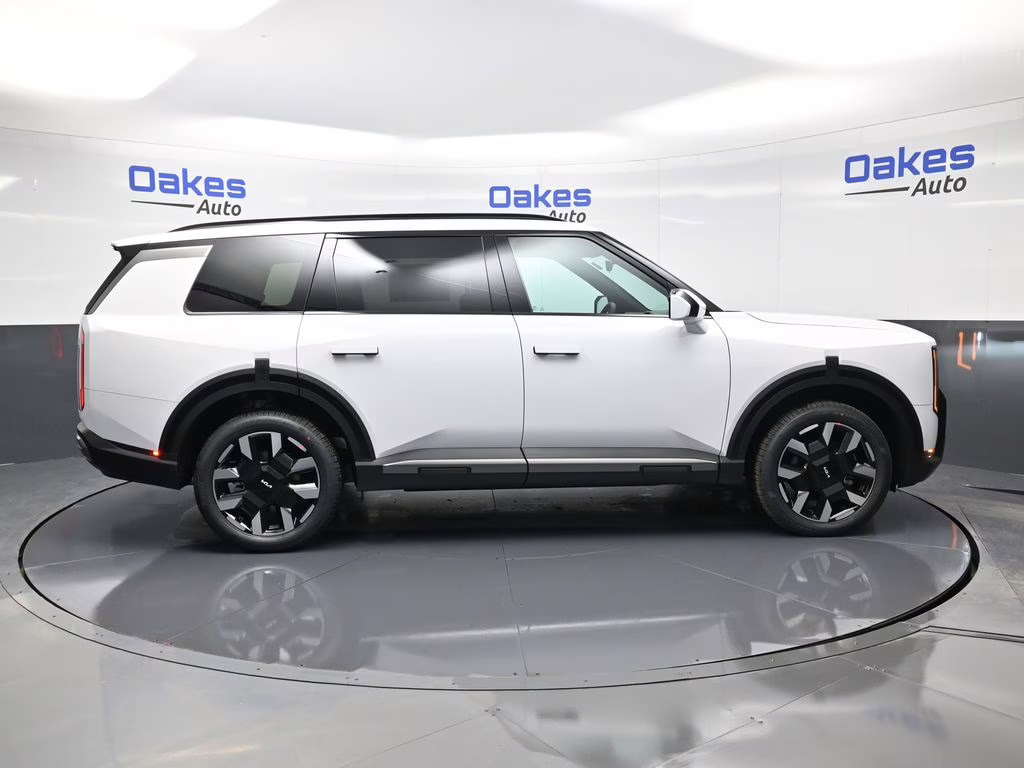 2027 Glacial White Pearl Kia Telluride S FWD SUV