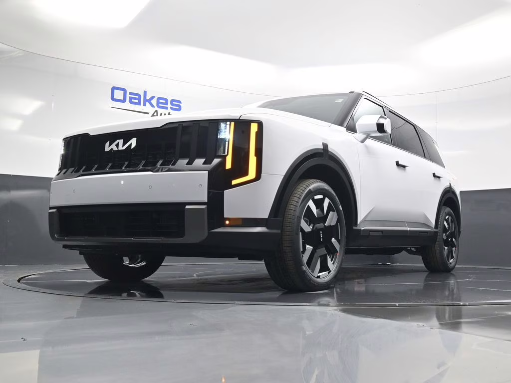 2027 Glacial White Pearl Kia Telluride S FWD SUV