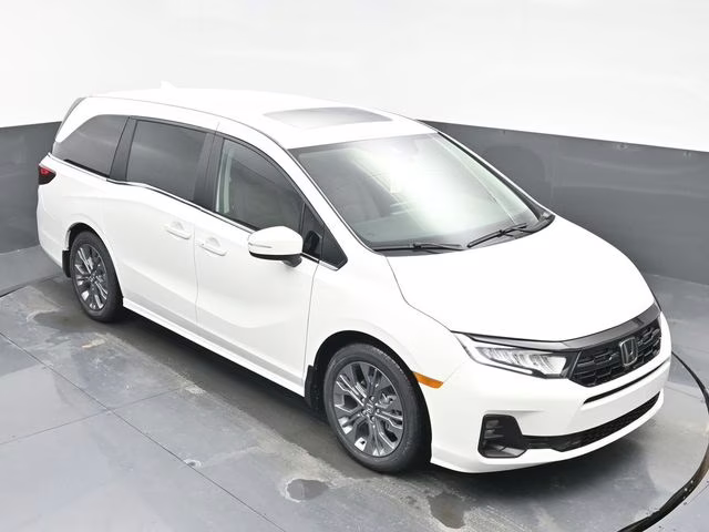 2026 Platinum White Pearl Honda Odyssey Touring FWD Van
