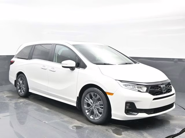2026 Platinum White Pearl Honda Odyssey Touring FWD Van