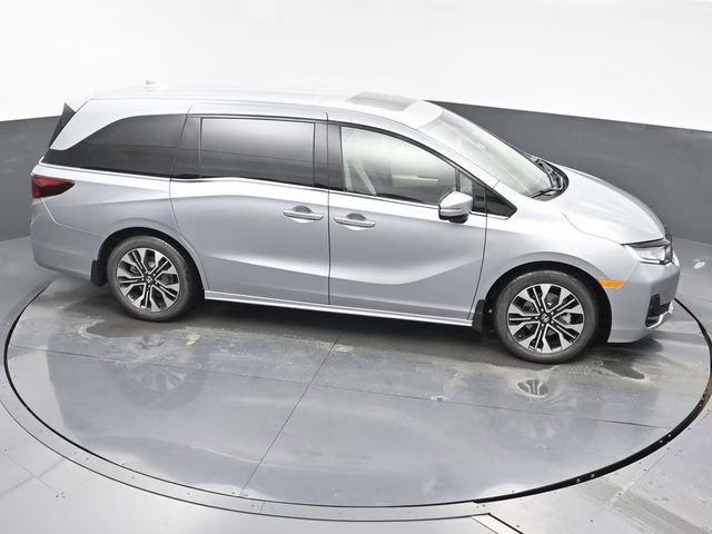 2026 Solar Silver Metallic Honda Odyssey Elite FWD Van