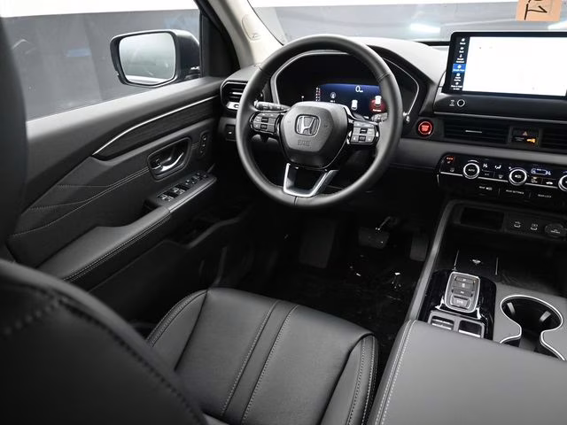 2026 Crystal Black Pearl Honda Pilot Touring AWD SUV