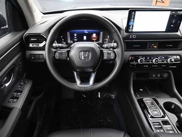 2026 Crystal Black Pearl Honda Pilot Touring AWD SUV