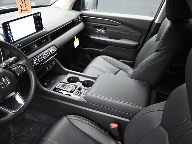 2026 Crystal Black Pearl Honda Pilot Touring AWD SUV