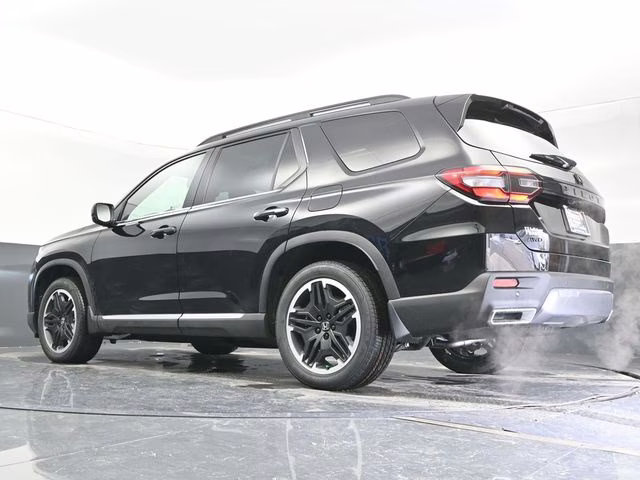 2026 Crystal Black Pearl Honda Pilot Touring AWD SUV