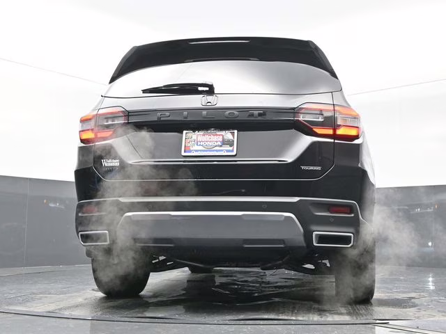 2026 Crystal Black Pearl Honda Pilot Touring AWD SUV