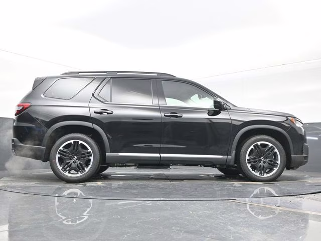 2026 Crystal Black Pearl Honda Pilot Touring AWD SUV