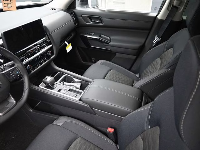 2026 Everest White Pearl Tricoat Nissan Pathfinder SV FWD SUV