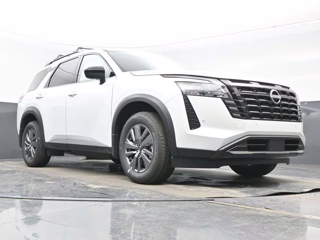 2026 Everest White Pearl Tricoat Nissan Pathfinder SV FWD SUV