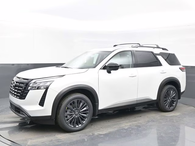2026 Everest White Pearl Tricoat Nissan Pathfinder SL 4X4 SUV