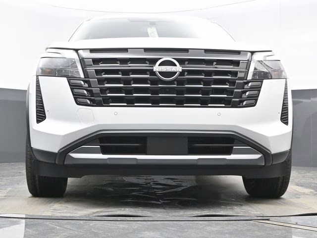 2026 Everest White Pearl Tricoat Nissan Pathfinder SL 4X4 SUV