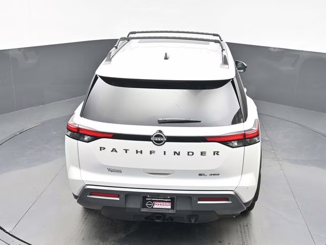 2026 Everest White Pearl Tricoat Nissan Pathfinder SL 4X4 SUV