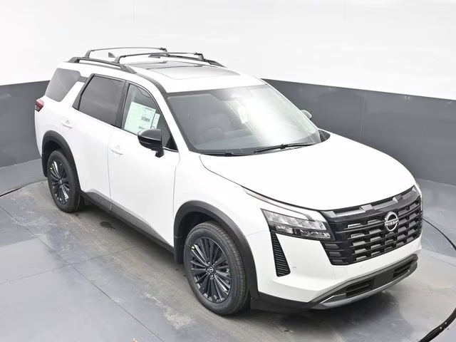 2026 Everest White Pearl Tricoat Nissan Pathfinder SL 4X4 SUV